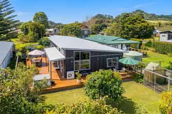 36 Oyster Drive, Cooks Beach
