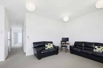 207/42 Constable Street, Newtown