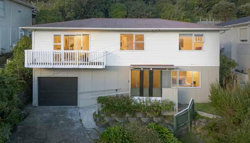 93 Black Rock Road, Newlands