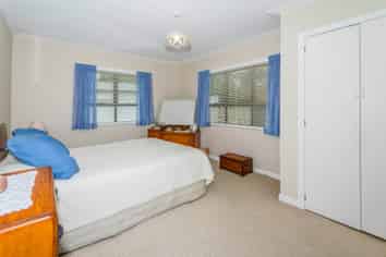 25 High Road, Glenfield