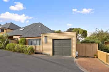 53 Futuna Close, Karori