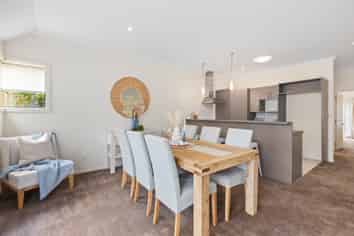 53 Futuna Close, Karori