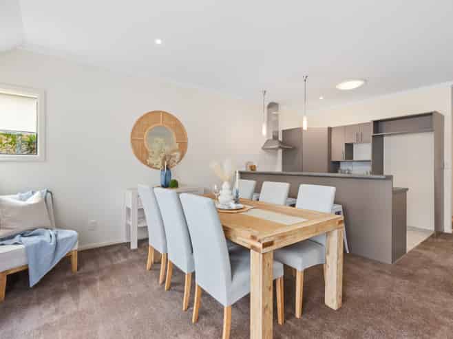 53 Futuna Close, Karori