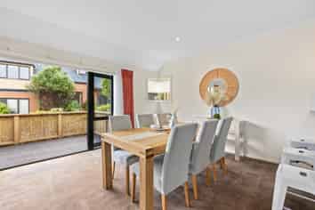 53 Futuna Close, Karori