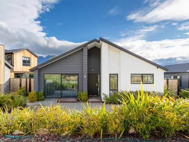 5 Bannister Street, Jacks Point