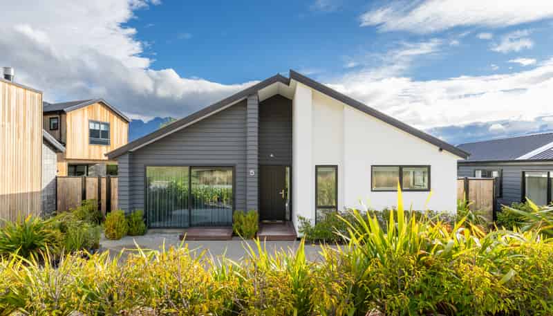 5 Bannister Street, Jacks Point