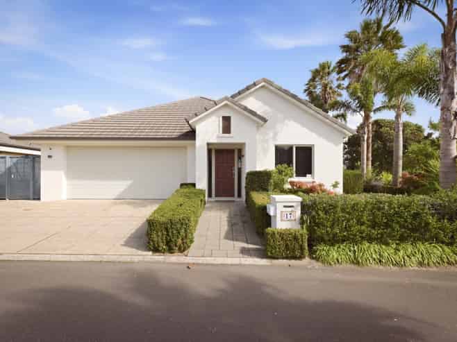 17 Santa Cruz Drive, Papamoa