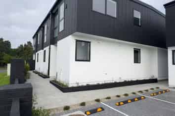 2 Stanhope Road, Mount Wellington