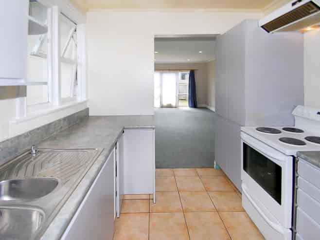 6 Pearse Street, Brighton