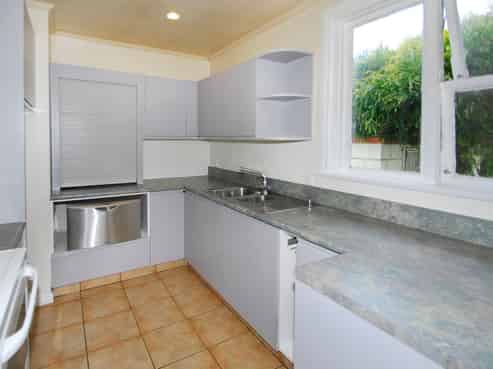 6 Pearse Street, Brighton