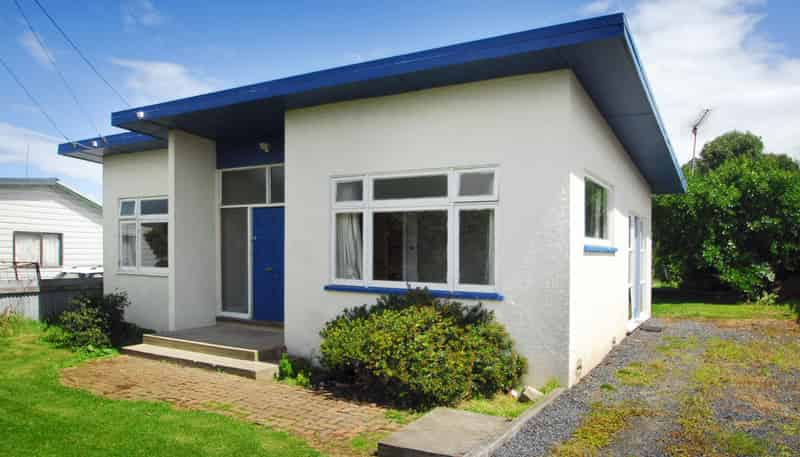 6 Pearse Street, Brighton