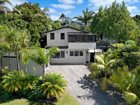 5 Amante Crescent, Mairangi Bay