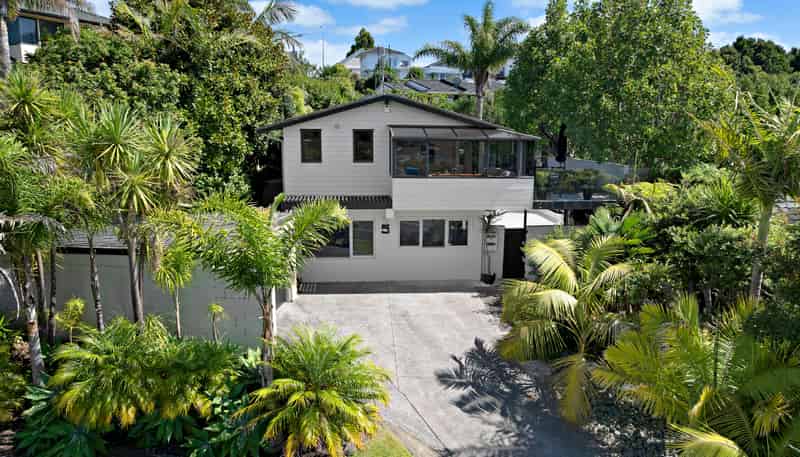 5 Amante Crescent, Mairangi Bay