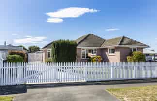 347 Breezes Road, Aranui