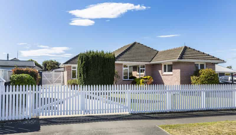 347 Breezes Road, Aranui