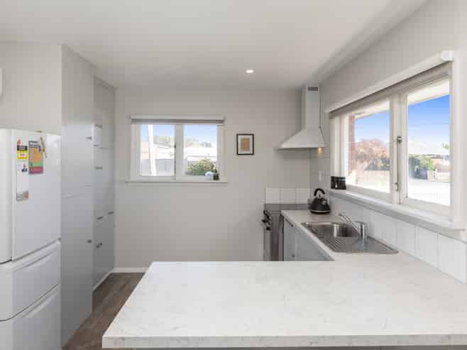 347 Breezes Road, Aranui