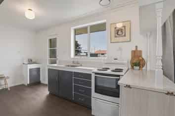 b/137 Factory Road, Mosgiel