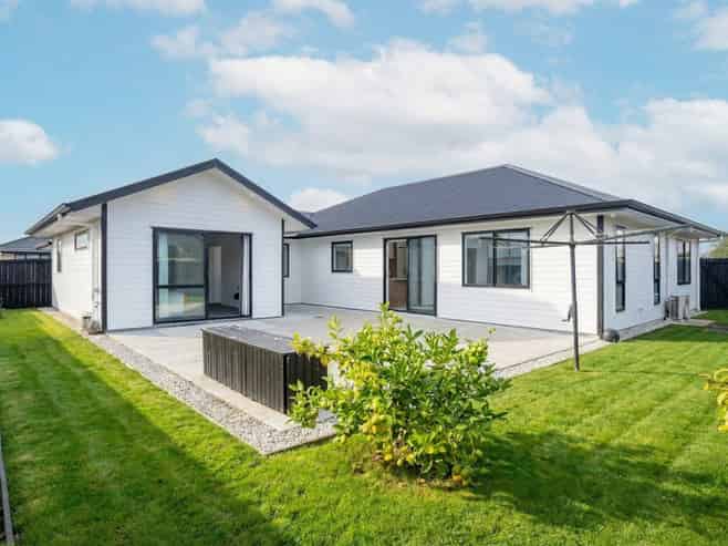 44 Maggie Place, Chartwell