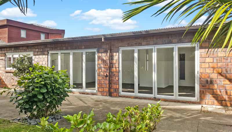 8 Derry Street, Remuera