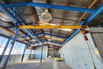 310sqm Warehouse with Crane & Booth