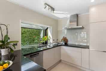 5/52 Patteson Avenue, Mission Bay