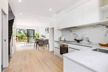 2/23 Princeton Parade, Albany