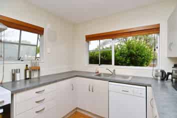 7 Apsley Drive, Russley
