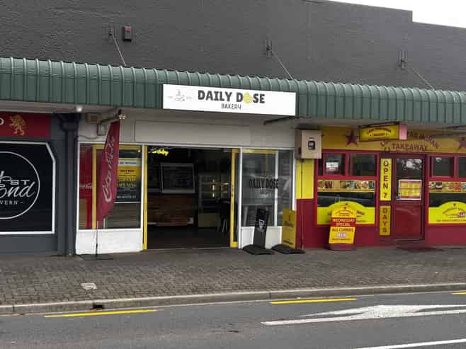 Busy intersection, retail available