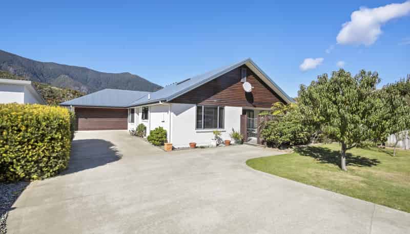 5 Whitby Close, Waikawa