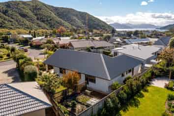 5 Whitby Close, Waikawa