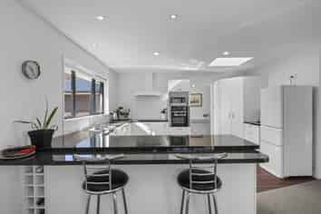 5 Whitby Close, Waikawa