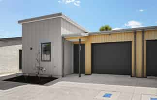 4 Fable Way, Leamington