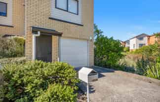 80/172 McLeod Road, Te Atatu South