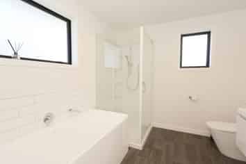 206B Bluff Highway, Kew