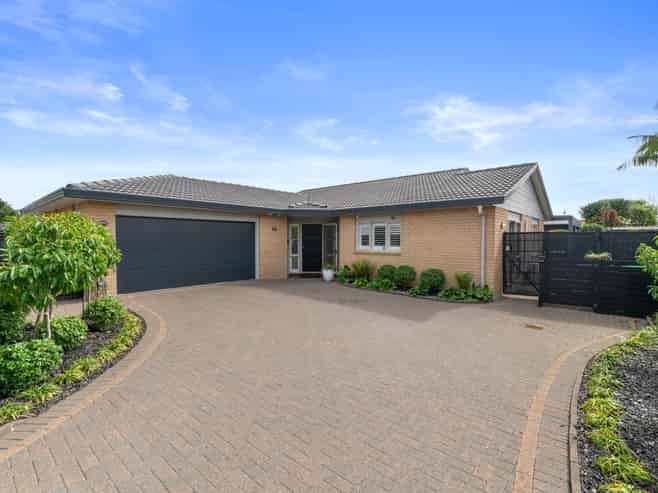 17  Lushington Place, Huntington Park