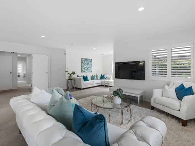 17  Lushington Place, Huntington Park