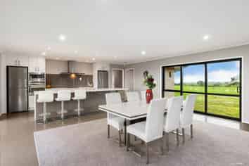 184 Grahams Beach Road, Awhitu