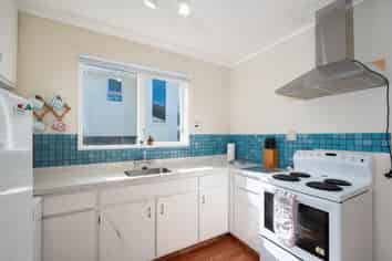 62 Spinnaker Drive, Whitby