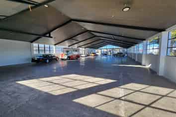 High-Profile Montreal Street Warehouse