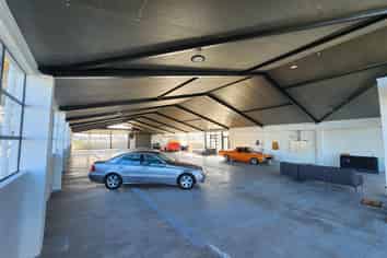 High-Profile Montreal Street Warehouse