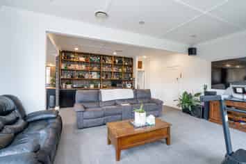 282 Princes Street, Strathern