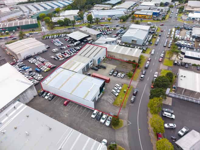 Prime freehold industrial with yard