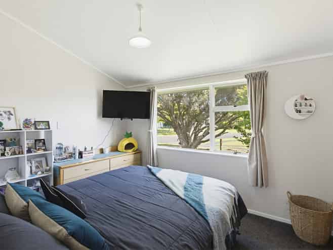 27 Morgan Crescent, Levin