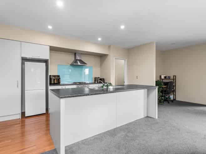 9 St Peters Close, Woolston