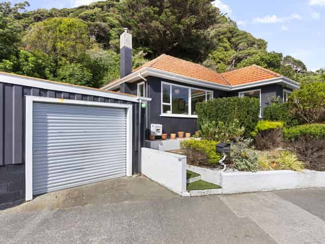 137 Muritai Road, Eastbourne
