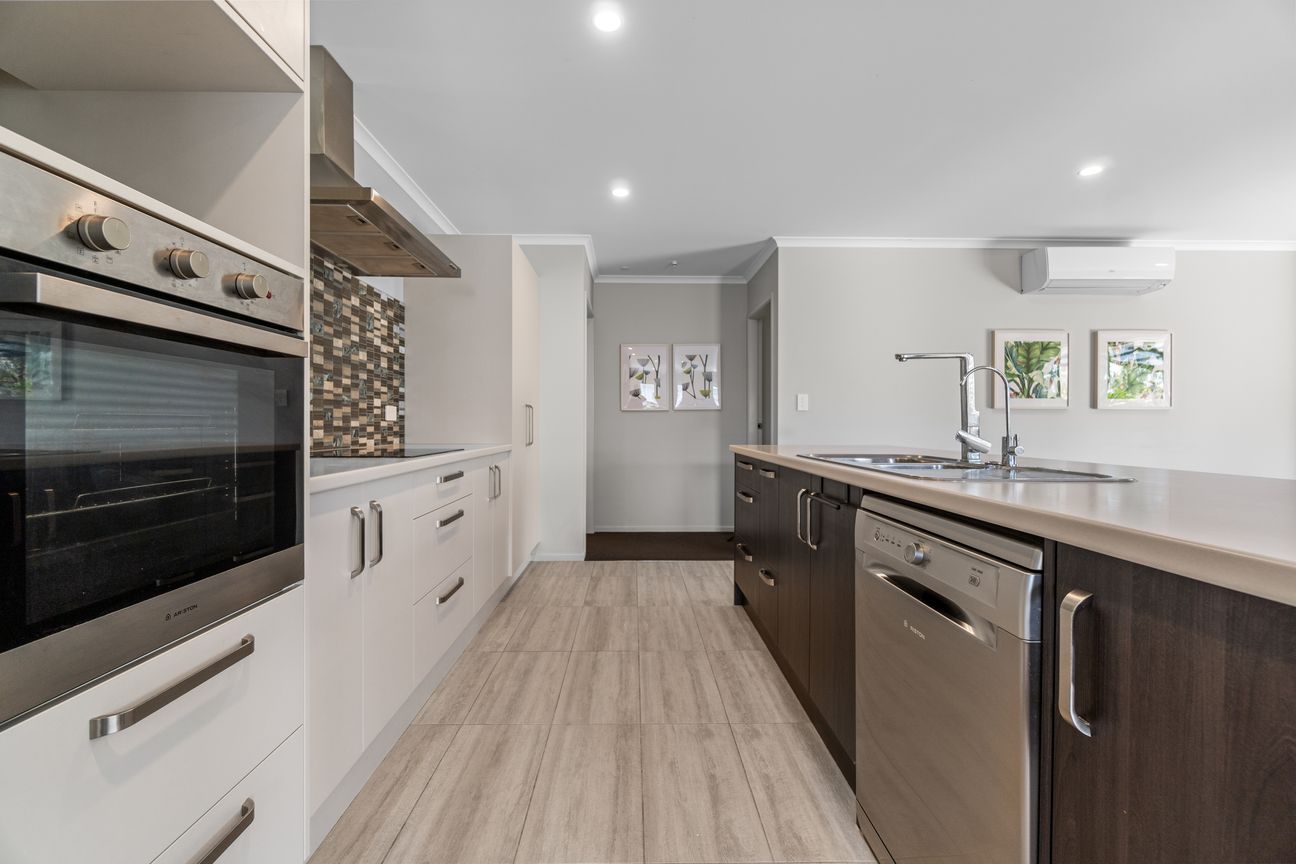 Owners have Relocated- Opportunity Awaits - Ansicht 3