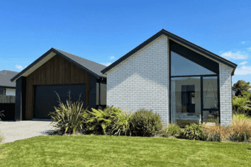 193 Adler Drive, Ohauiti