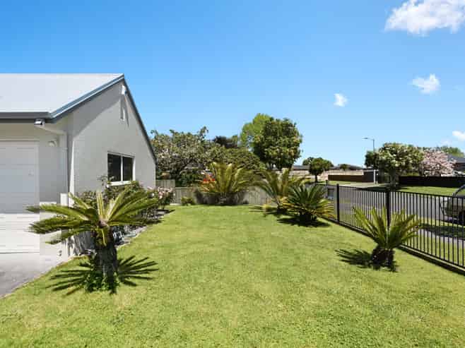 12 Dover Road, Saint Andrews