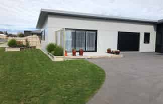 27 Dreaver Drive, Waitara