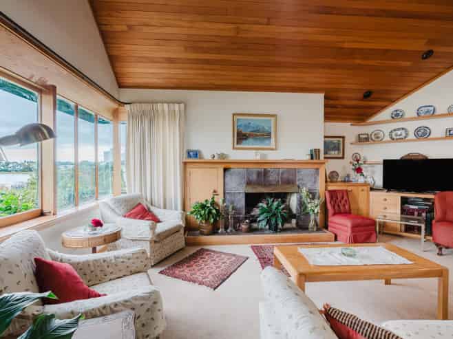 134 Lake Crescent, Hamilton Lake